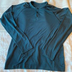 Men’s Lululemon athletic Henley